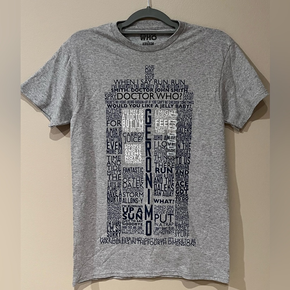 Gray Graphic Tee - Short Sleeve